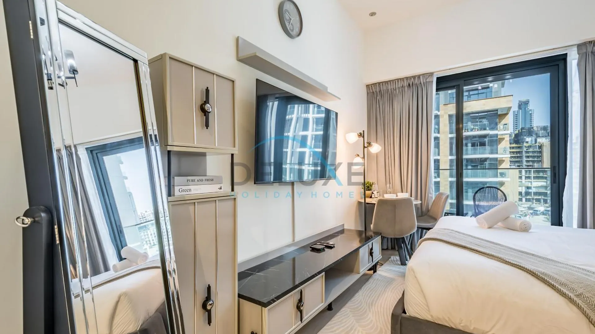 Stylish Studio Apartment In Azizi Riviera 42, Al Merkadh By Deluxe Holiday Homes Dubai
