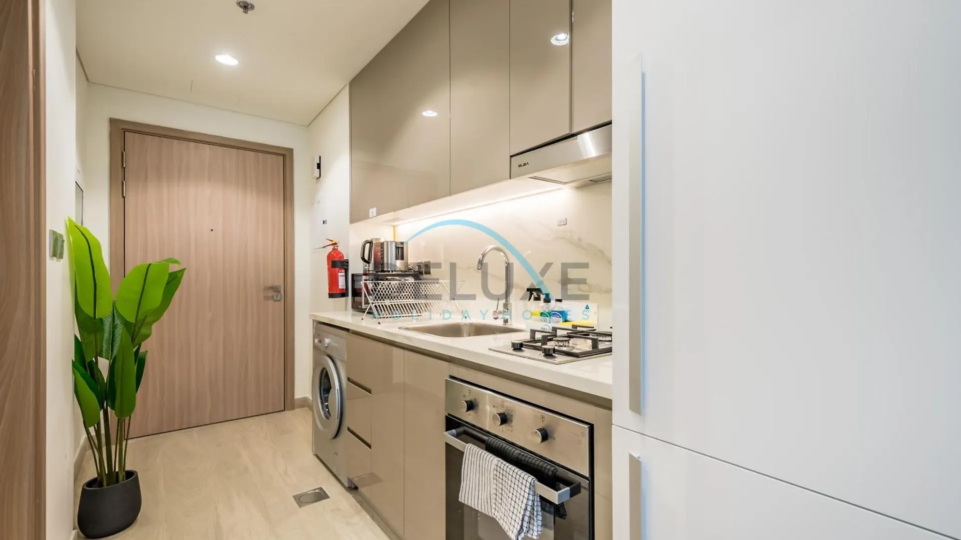 Stylish Studio Apartment In Azizi Riviera 42, Al Merkadh By Deluxe Holiday Homes Dubai